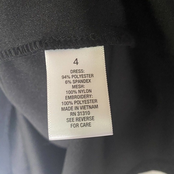 Roz & Ali Black Floral Shift Dress Sz 4 Sheer Embroider Women Elegant Bell 3/4 - Picture 8 of 10